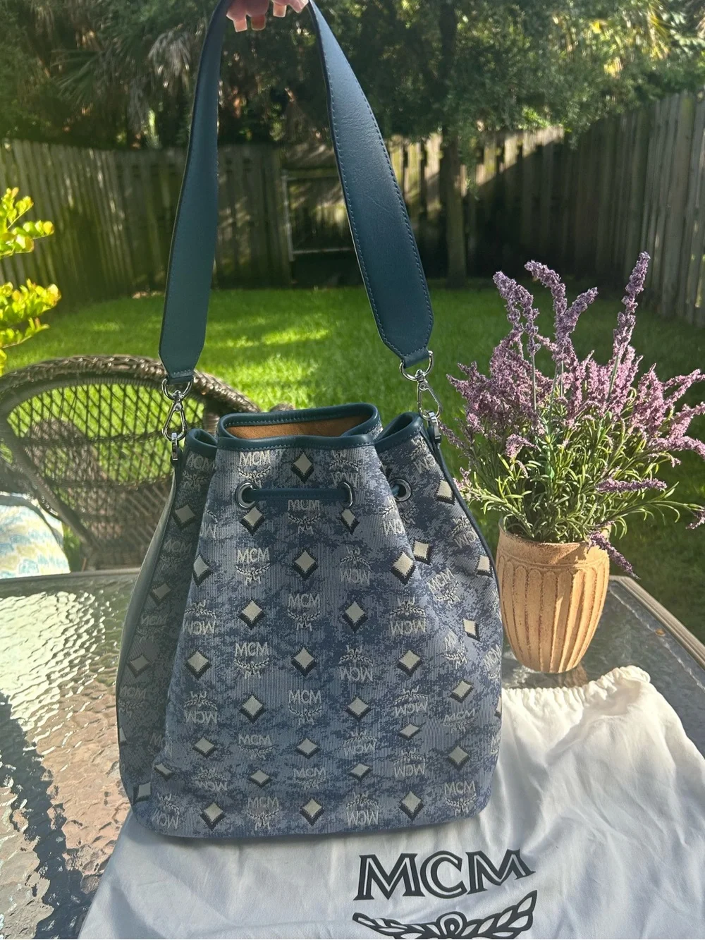 MCM Denim Visetos Dessau Navy Bucketbag Shoulder Bag & Crossbody Purse